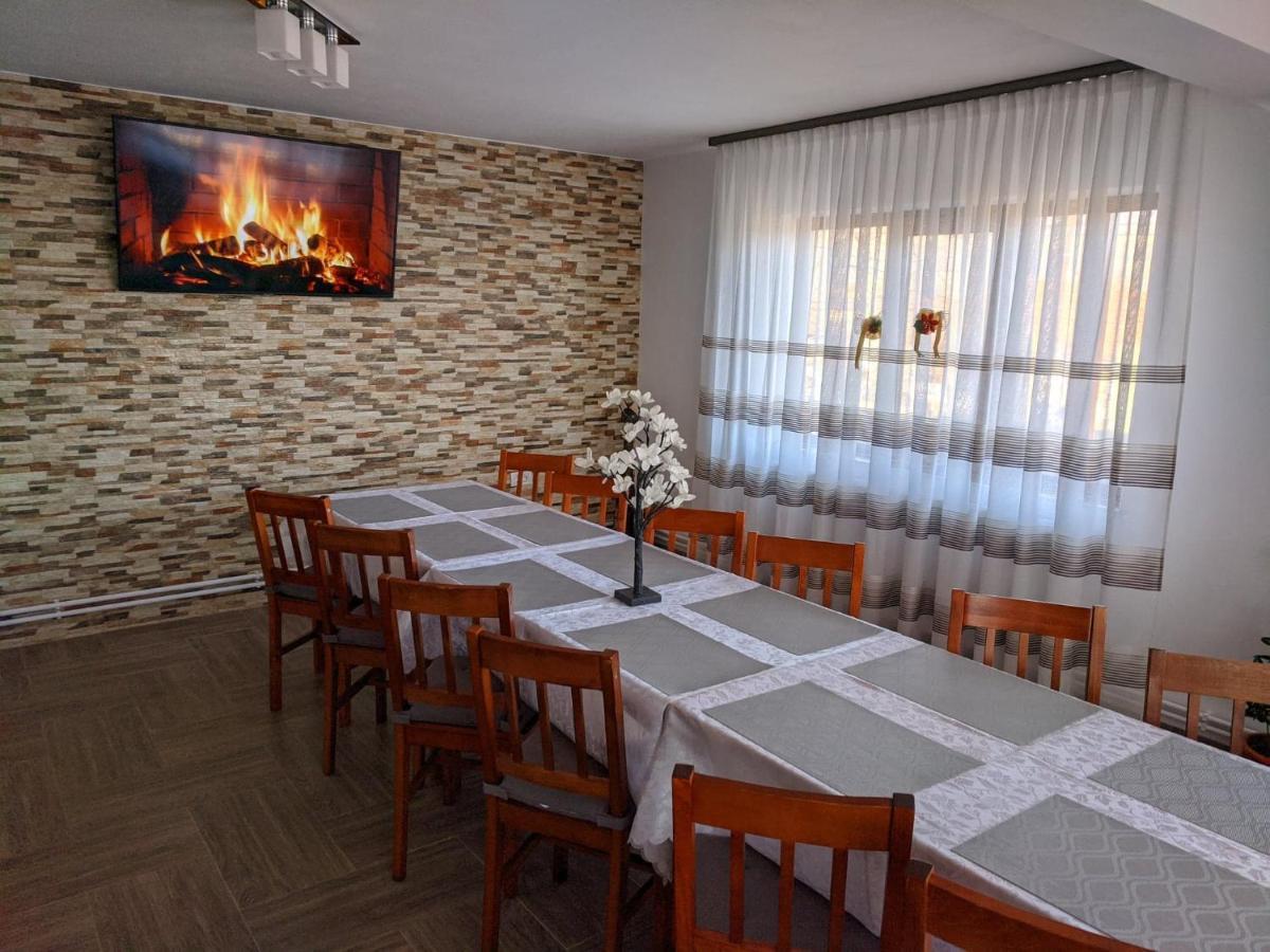 Angela Hotel Polovragi Ngoại thất bức ảnh